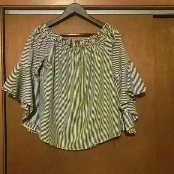 Kontrol Bell Sleeve Vertical Striped Top BOHO Great Condition Size Medium - Picture 1 of 5